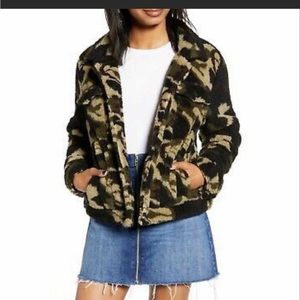 NWT blank nyc Sherpa camo jacket